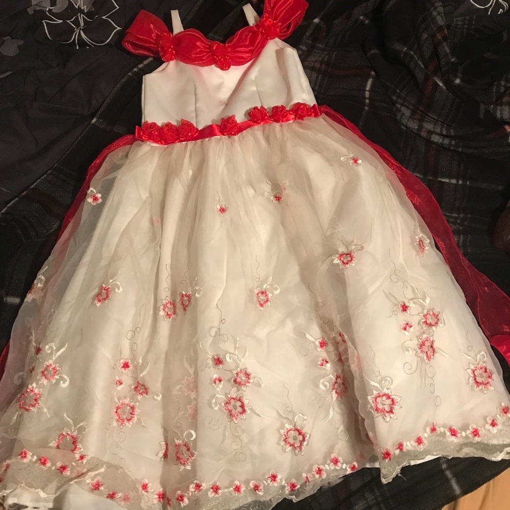 Girls dress